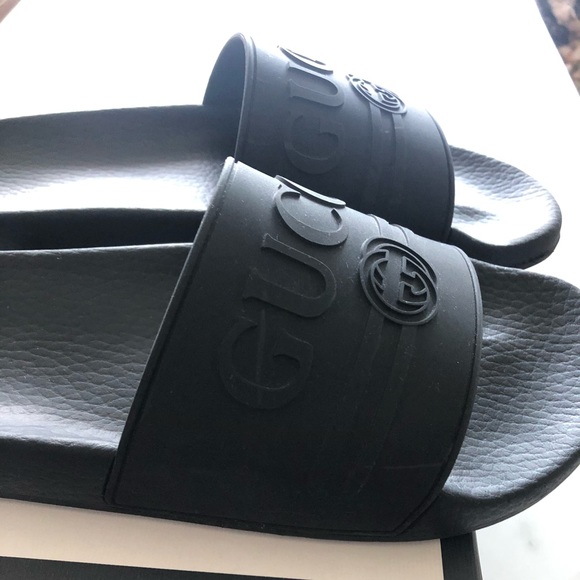 GUCCI Pool Slides ‼️SOLD‼️ - Picture 2 of 6